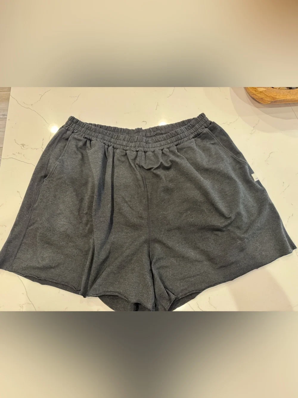 Vuori Black Women's Boyfriend short - Picture 2 of 5